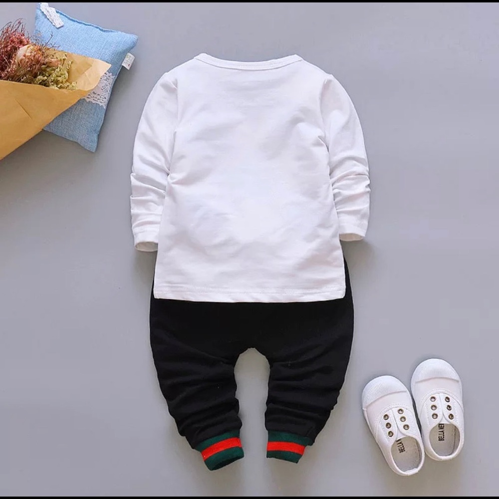 Adorable 3 piece baby set - Picture 3 of 3
